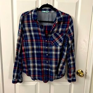Maurice’s womens size large button up plaid shirt